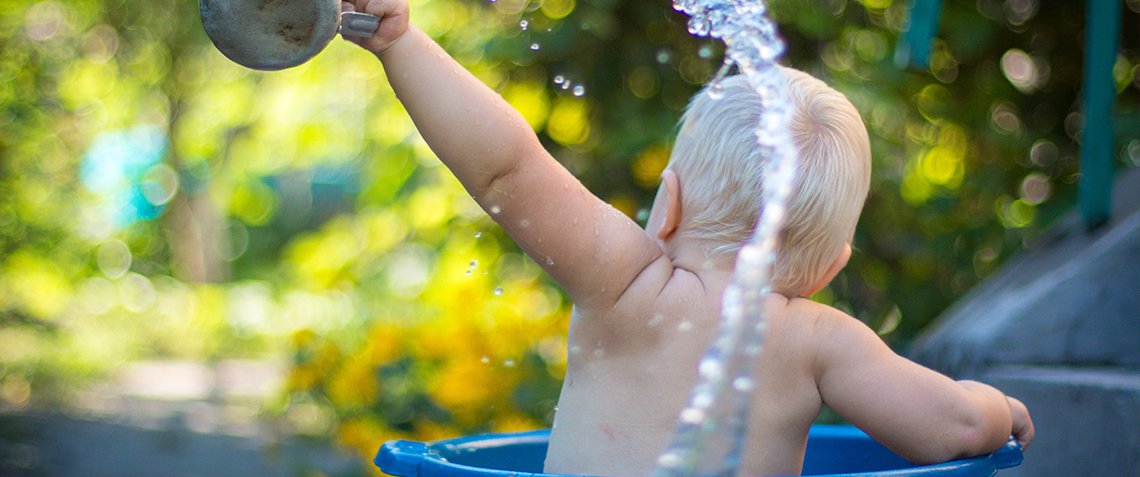 Caldo e termoregolazione neonato: perché il babywearing è la scelta migliore